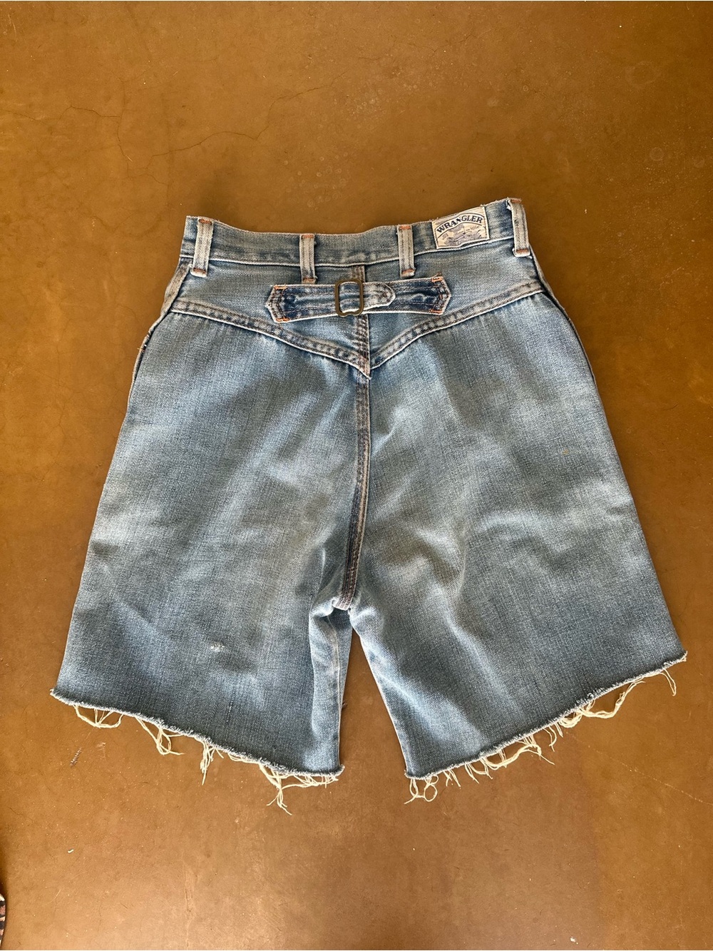 Vintage Wrangler High-Waist Cutoff Denim Shorts with Back Cinch - Picture 3 of 8